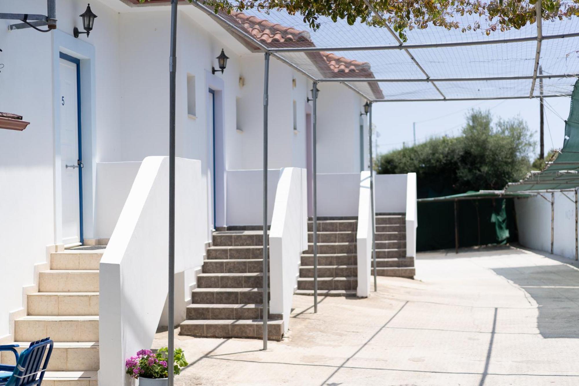Blue Houses Maisonettes Kamaria  Exterior photo